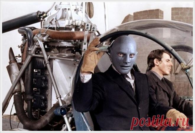 Говорят, эти комедии вспомнят те, кто вырос в 90-е и раньше: 5 фильмов, но не из СССР и не из США
Сняты были в 70-е, но я застал их в 90-е. Меня всегда удивляли люди, которые не в ладах со здравым смыслом. Не так давно услышал от одного типа, мол, как... Read more »
Читай дальше на сайте. Жми подробнее ➡