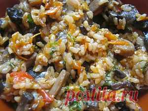 Очень вкусный плов. Подойдет для тех ,кто соблюдает пост или просто любит вкусно покушать!