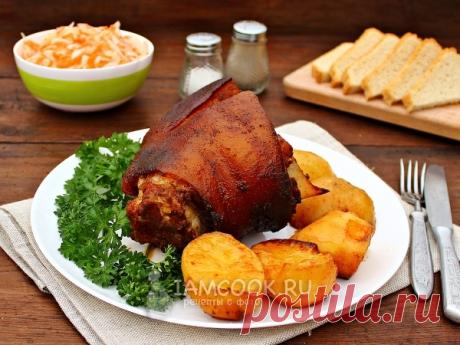 Рулька с картошкой в рукаве в духовке