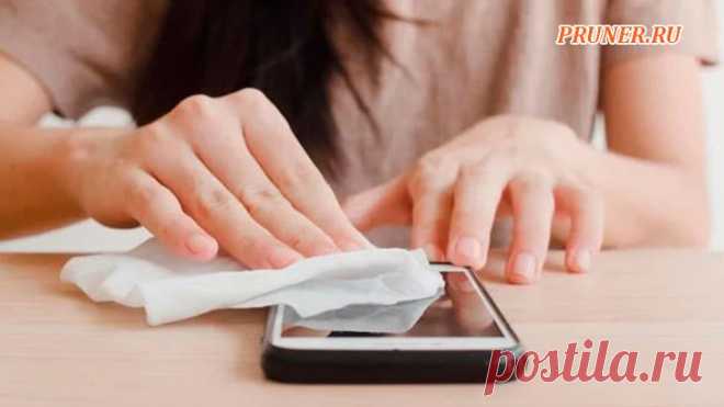 Как безопасно почистить планшет и смартфон? Не позволяйте грязному экрану мешать вам жить своей лучшей жизнью. Это лучшие способы удаления нежелательных отпечатков, пыли и копоти с вашего устройства с сенсорным экраном.