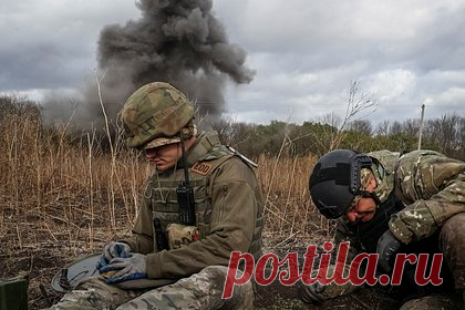 В США заявили об уходе на второй план Украины из-за ситуации на Ближнем Востоке. Украина отошла на второй план на фоне палестино-израильского конфликта. Такое мнение выразили журналисты NYT. «Прежде всего, события в Газе отвлекают внимание западных политиков и общественности от конфликта на Украине», — пишет в публикации обозревательница Ханна Ноут.