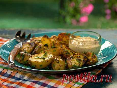 Вкуснота! Молодой картофель в горчично-медовом соусе — Едим дома
