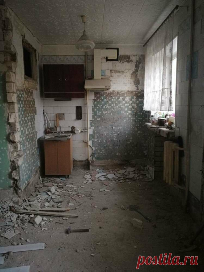 Блогер превратила свою «убитую» хрущёвку 56 м² в Волгограде в квартиру мечты: фото до и после
Блогер Ирина оформила евротрёшку 56 м² для себя и своей семьи. Квартиру поделили на кухню-гостиную, спальню и детскую. Кроме того, удалось выделить место для кладовки и обустроить рабочее место в нише. За основу взяли стиль сканди. Общая площадь: 56 м² Место: Волгоград Тип дома: «хрущёвка» 1953 года...
Читай дальше на сайте. Жми подробнее ➡