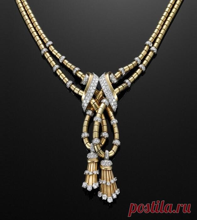 Время самоцветов опять пришло и, по мнению ювелиров Mauboussin, пришло надолго.                                                                                                                                                      ФРАНЦУЗСКИЙ ЮВЕЛИРНЫЙ ДОМ MAUBOUSSIN.