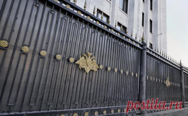 Минобороны сообщило о расследовании схода боеприпаса над Петропавловкой. После схода боеприпаса при полете военного самолета над селом в Воронежской области проводится расследование, передает «РИА Новости» со ссылкой на Минобороны.