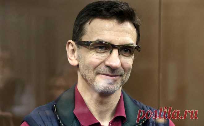 Мосгорсуд признал законным приговор экс-министру Абызову. Мосгорсуд признал законным приговор бывшему министру по вопросам Открытого правительства России Михаилу Абызову, осужденному на 12 лет колонии за создание преступного сообщества, сообщила объединенная пресс-служба столичных судов общей юрисдикции.