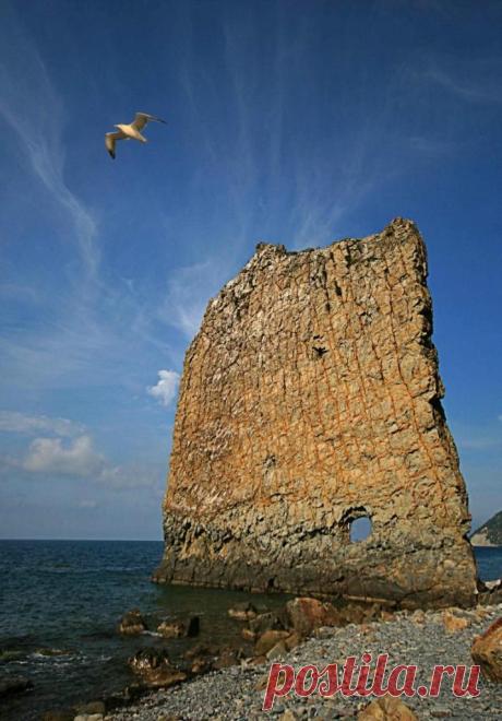 Самые красивые и необычные морские скалы • НОВОСТИ В ФОТОГРАФИЯХ
