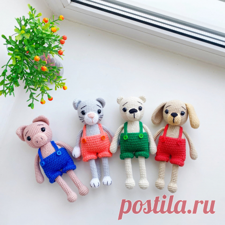 PDF Малыши в шортиках крючком. FREE crochet pattern; Аmigurumi animal patterns. Амигуруми схемы и описания на русском. Вязаные игрушки и поделки своими руками #amimore - собачка, щенок, собака, свинка, поросёнок, свинья, мишка, медведь, медвежонок, котик, кот, котёнок.