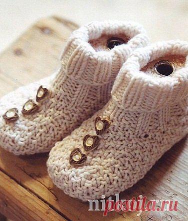 Детские башмачки спицами из шерстяной пряжи &raquo; Ниткой - вязаные вещи для вашего дома, вязание крючком, вязание спицами, схемы вязания