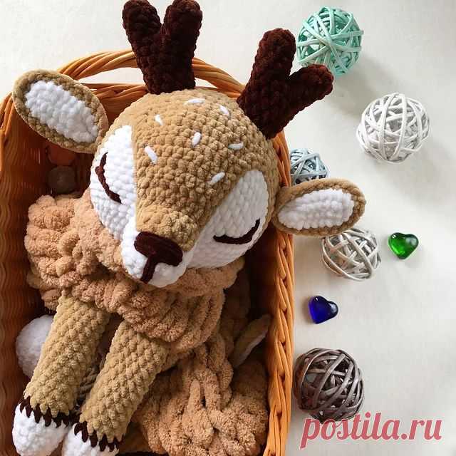 Вязаная игрушка пижамница оленёнок на заказ