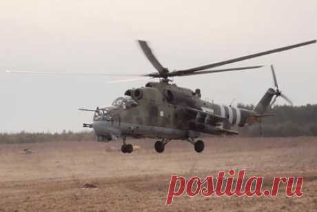 Российский экипаж вертолета Ми-24 уклонился от прямого попадания «Стингера» ВСУ. Российский вертолет Ми-24 при выполнении задач в районе Днепра уклонился от прямого попадания «Стингера», который был выпущен Вооруженными силами Украины (ВСУ). Об этом журналистам сообщили в Минобороны России. Группа ударных вертолетов за 7 минут подавила обнаруженные огневые позиции украинской армии.