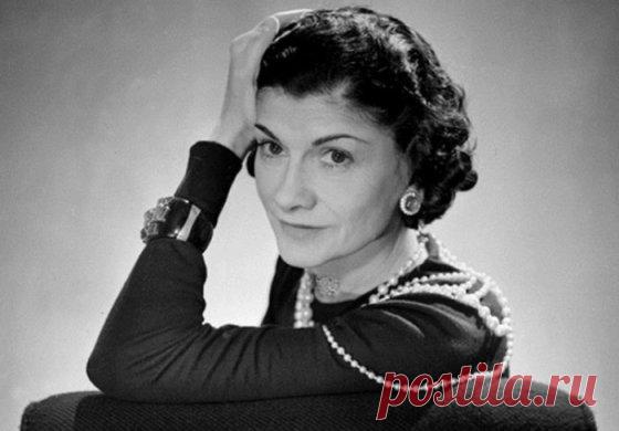 7 русских в жизни Коко Шанель: Сергей Дягилев, Игорь Стравинский, великий князь Дмитрий Романов, Натали Палей, Эрнест Бо, граф Кутузов, великая княгиня Мария Павловна .