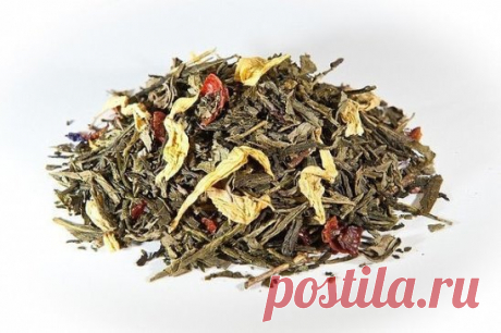 Помогаем печени — очистим желчный пузырь от застойной желчи 
Уникальные желчегонные отвары — приготовление и применение: 
1-й рецепт: необходимо смешать по одной чайной ложке (или взять по одному фильтр-пакету) мяты перечной и шиповника, залить 200 мл кипятка, дать настояться в течение получаса, процедить и выпить за полчаса до приема пищи. 
2-й рецепт: необходимо взять по одной столовой ложке зверобоя, кукурузных рыльцев и толокнянки, смешать. Полученную смесь трав следует залить двумя литра