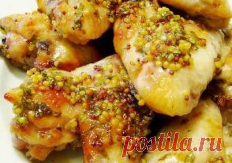 ЧТО ПРИГОТОВИТЬ ИЗ МЯСА 
Топ-8 лучших рецептов
1) МЯСНЫЕ КОТЛЕТЫ "СУГРОБ" 
ИНГРЕДИЕНТЫ:
● 700 г говядины (только мякоть)
● 350-400 г любых грибов
● 3 средних картошки
● 2 луковицы
● 150 г сыра
● майонез
● соль
● специи (я взяла 5 видов перца: душистый, белый, розовый, зелёный, чёрный и кориандр)
● растительное масло для смазки формы
ПРИГОТОВЛЕНИЕ:
Говядину хорошо промыла, порезала на кусочки. Лук почистила и разрезала на четвертинки.Мясо вместе с луком дважды прокрутить через мясорубку.Добавил