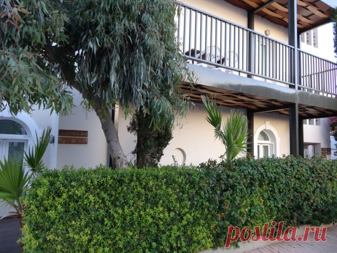 А надо ли стремиться к тому, чтобы быть идеальной
Нет, нет и ещё раз нет. Я уж не знаю, кто придумал, что жизнь — это тяжёлая ноша, прожить её надо в неоплатном долгу перед всеми, а также с осознанием собственной никчёмности, если не делаешь ничего полезного, но… Друзья мои, жизнь должна быть в радость. И я не о той радости, которая добывается искусственным путём, […]
Читай дальше на сайте. Жми подробнее ➡