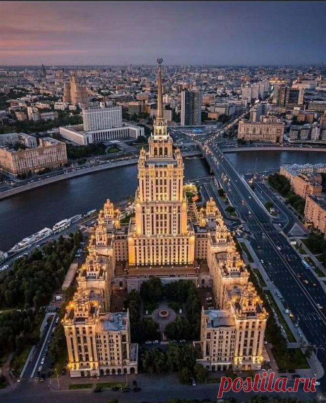 Москва-КРАСНОПРЕСНЕНСКАЯ НАБЕРЕЖНАЯ