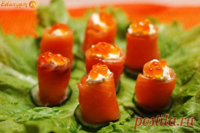 Рулетики из форели с огурцами и сливочным сыром