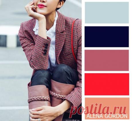 Как комбинировать насыщенный синий: 7 актуальных сочетаний