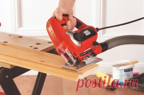 Пилки для электролобзика. Виды и особенности 

Электрический лобзик (электролобзик) имеется практически у каждого мастера. Ведь дерево – самый удобный материал для домашних поделок. Однако сегодня электролобзику по зубам не только оно, и секрет новых возможностей заключается в пильных полотнах – пилках для электролобзика. В этой статье мы познакомим вас со стандартами пильных полотен, а также с областью их применения. 

Современный мастер предъявляет высокие требования к и...