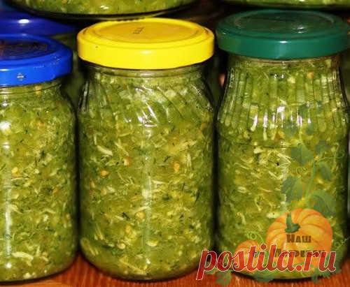 Аджика из зеленых помидор на зиму: объедение с приправами, овощами и фруктами