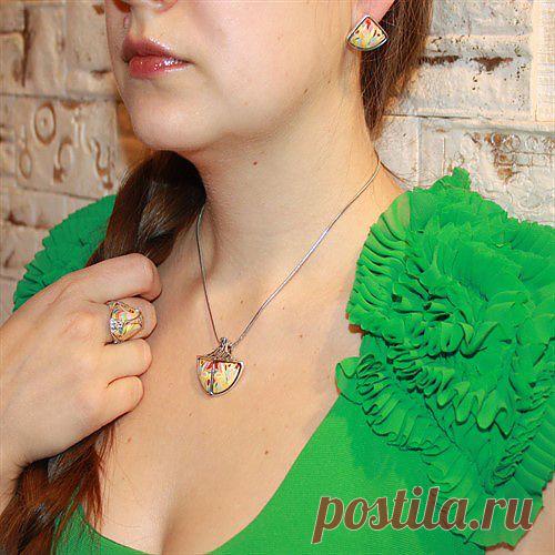 Гарнитур Fate от Музы Терпсихоры