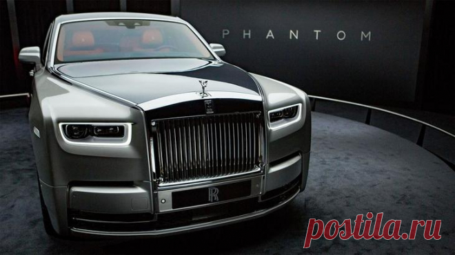 Rolls-Royce Phantom 2018 – 8 генерация лучшего авто в мире Новый Rolls-Royce Phantom 2018-2019 года представлен официально 27 июля 2017 года в Лондоне. Роскошный британский седан Роллс-Ройс Фантом 8-поколения заявлен производителем, как лучший автомобиль в ми...