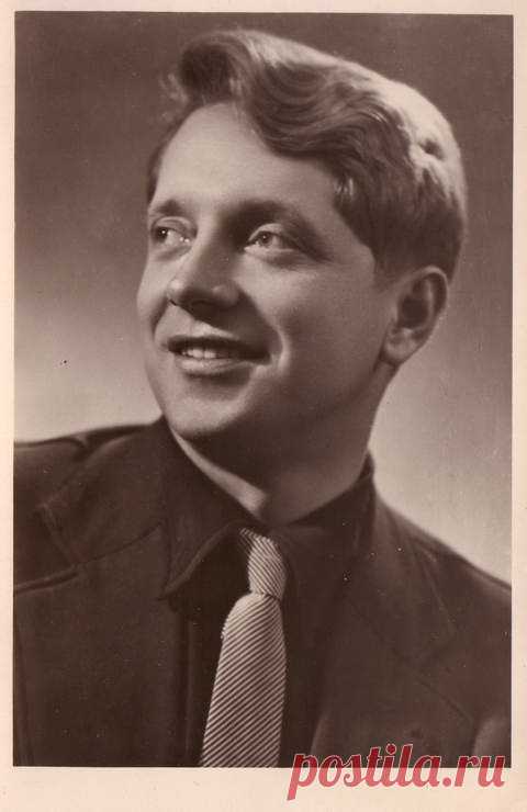 Юрий Белов - 31 июля, 1930 • 31 декабря 1991
