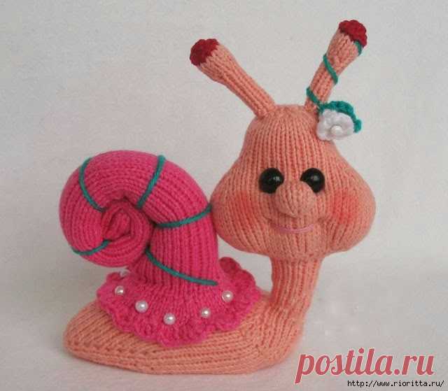 Вязаная улитка. Автор описания Елена Дорш