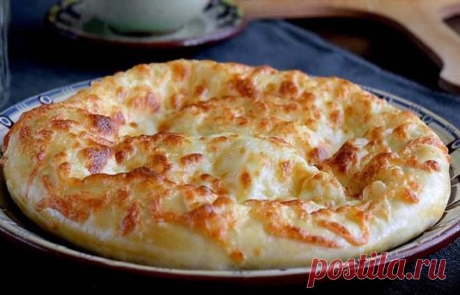 РЕДКИЙ РЕЦЕПТ ХАЧАПУРИ, В КОТОРЫЙ Я ВЛЮБИЛАСЬ Дорогие мои читатели. Я когда первый раз увидела этот рецепт, скажу сразу, что он меня заинтересовал. Но когда приготовила , и вправду поняла, что он шикарный! Все получилось как на картинке! Берите рецепт и пользуйтесь!

Ингредиенты:

Мука пшеничная 3 стакана
Кефир 1 стакан
Яйцо куриное 2 шт.