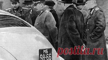 Жесткий юмор Сталина | Чёрт побери Жесткий характер Иосифа Сталина был известен по всему миру. Однако, Вождь Народов обладал к тому же весьма развитым чувством юмора, правда собеседникам его не всегда оставалось времени, чтобы посмеяться. Вот несколько примеров яркого остроумия Иосифа Сталина, которые вошли в историю нашей страны. Почем Родину продаем Легендарную «Победу» конструкторы изначально решили назвать еще более патриотично — «Родина». На что Сталин спросил: «И поч...