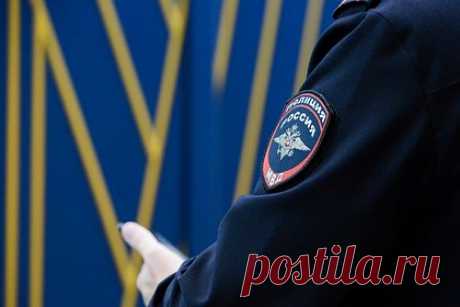 Двоих россиян заподозрили в нанесении нацистской символики на фасад дома