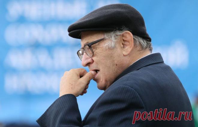 Эмигрантов хотят оставить без пенсий