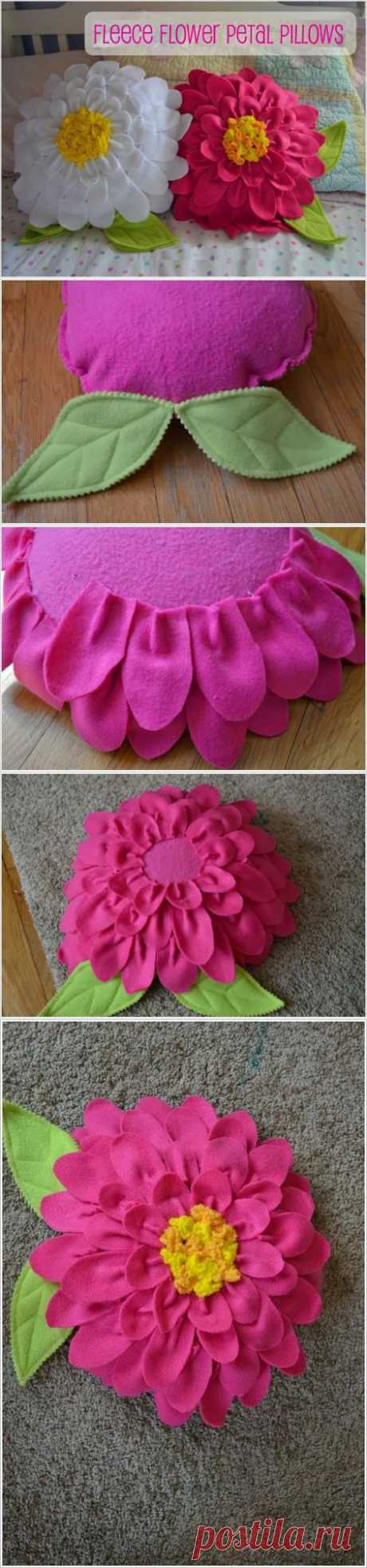 Подушка-цветок из флиса. Мастер-класс. Fleece Flower Petal Pillows DIY tutorial