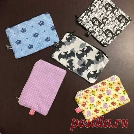 Porta Moedas no Elo7 | Loja Life Geek (9AD3B7) Porta Moedas confeccionada em tecido 100% algodão, forrado com fechamento com zíper. Super prático para guardas suas moedinhas, seu celular, absorvente ou e até mesmo a chave da sua casa! 
O produto pode ser personalizado, como nas cores dos aviamentos ou estampas dos tecidos. Os valores dos prod...