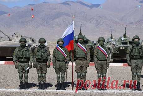 25 ноября: какой праздник сегодня отмечают в России и мире. 25 ноября в России отмечают День военного миротворца и День якутского эпоса Олонхо. В мире празднуют Международный день борьбы за ликвидацию насилия в отношении женщин. Православные вспоминают святого Иоанна Милостивого. Подробнее о торжествах, приметах и знаменитых именинниках 25 ноября — в материале «Ленты.ру».
