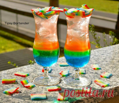 The Haribo Miami Frizz Cocktail - TipsyBartender.com