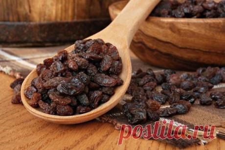 Чистим печень изюмом.