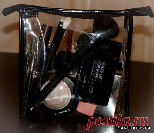 Образы на каждый день с минимумом косметики /Женские страсти