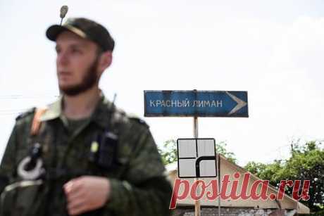 Российские военные в Кременной рассказали об отношении к мобилизованным. Командир 208-й роты Казачьего полка с позывным Басмач, который сейчас находится в районе Кременной, рассказал об обороне Красного Лимана и подготовке резервных кадров на поле боя. По словам командира, российские военнослужащие «пахали на износ», чтобы удержать город. Сейчас новобранцы строят укрепления в Кременной.