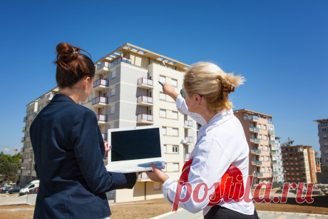 Как агенты по недвижимости вводят продавцов в заблуждение относительно рыночной стоимости жилья  Когда продавец желает приобрести квартиру, он часто желает знать стоимость того или иного объекта.
К примеру, если речь идет о квартире в новостройках, то покупатель должен понимать, что конечная стоимость будет зависеть от множества факторов, которые будут влиять на ее цену: класс жилья, количество спальных мест, удаленность от метро, вид из окна, наличие либо отсутствие развитой социальной и комм…