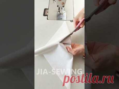 Sewing Tips and Tricks Sewing  Simple Handbag.  💡Sewing Tools Link in Bio.💡 Materials: CottonMeasurements: 35x35cm (13.77x13.77in) 7cm(2.75in) 0.5cm (0.19i...