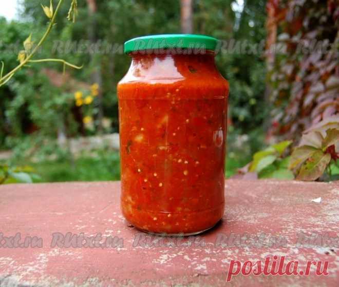 Баклажаны в аджике на зиму от tanya-latysheva

Баклажаны в аджике - это очень вкусная и ароматная приправа. Ее можно заготовить осенью, а зимой наслаждаться ее вкусом. Она вкусна и с мясом, и с рыбой, и с курицей, и просто с хлебом. Не поленитесь, приготовьте баклажаны в аджике на зиму и вы будете вознаграждены за свой труд. 
Для приготовления баклажанов в аджике понадобится: 
баклажаны - 4,5 кг; 
помидоры - 2,5 кг; 
морковь - 2 шт.; 
яблоки - 3 шт.; 
сладкий перец - 5 шт....