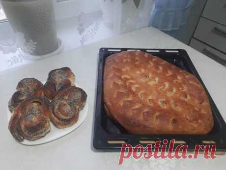Пирог с рисом и палтусом /  Булочки