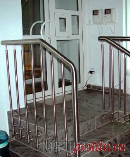Лестницы, ограждения, перила из стекла, дерева, металла Маршаг – Нержавеющие перила лестницы