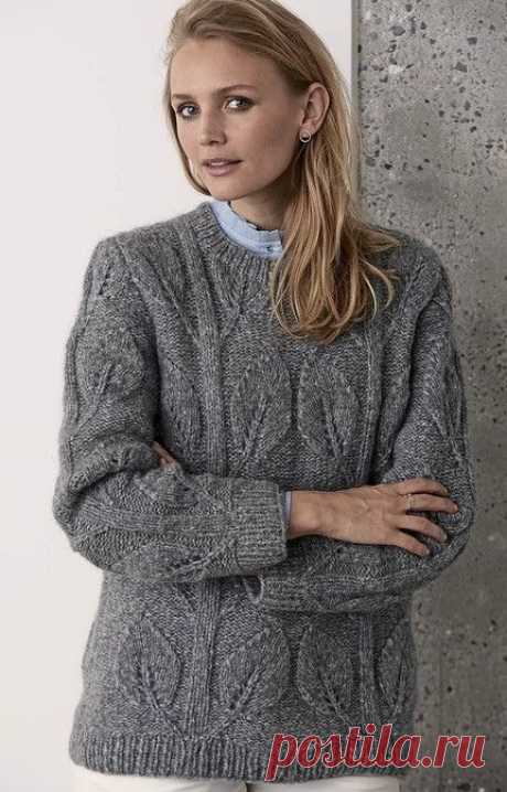 ПУЛОВЕР С ЛИСТЬЯМИ

журнал «Burda. Creazion» №1/2018

Размеры
S/М (M/L) L/XL

Ширина изделия по обхвату груди: 96 (106) 116 см
Длина изделия: 66 (67) 68 см

Вам потребуется
Пряжа (68% шерсти альпака, 10% овечьей шерсти, 22% синтетического волокна; 50 г/ 110 м) – 10 (11) 12 мотков серой; прямые спицы № 6; круговые спицы № 5 длиной 60 см.

Узоры и схемы:

Резинка: Вязать попеременно 1 лиц., 1 изн.
2 п. провязать вместе изнаночной с наклоном влево: Обе петли перевести на прав...