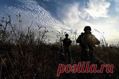 Бойцы ВСУ подорвались на своих минах под Донецком. Группа бойцов Вооруженных сил Украины (ВСУ) подорвалась на своем минном поле под Донецком. Об этом заявил советник главы Донецкой народной республики (ДНР) Ян Гагин. «Противник под Донецком попал в ловушку, которую несколько дней готовил для наших ребят», — рассказал он.