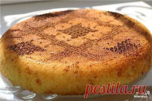 Лучший рецепт МАННИКА
http://povar.ru/recipes/mannik-4943.html

Манник - пошаговый кулинарный рецепт на Повар.ру
Простой классический рецепт приготовления манника - вкусного пирога на основе манной крупы, муки и сметаны.