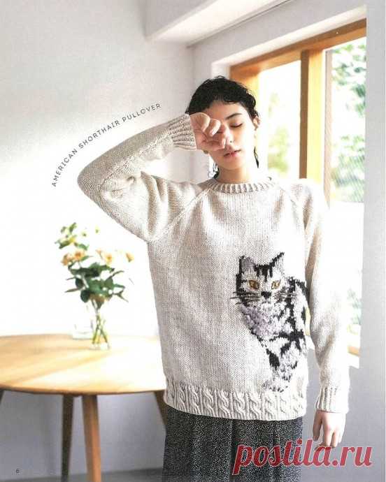 Джемпер с очаровательным котом, вяжем спицами