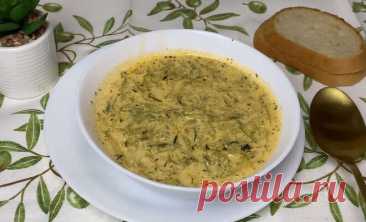 Кабачковый суп простой рецепт пошаговый Как вкусно сделать Кабачковый суп классический Закарпатский простой рецепт дома. Лук-1 шт Вода- 1 литр Кабачки-1 кг Чеснок-1 зубчик Сметана (жирная)-300 г Растительное масло-1 ст.л. Масло сливочное-10 г Мука-2 ст.л. Паприка сладкая -2 ч.л. Соль по вкусу Укроп-1 пучок или 1 ст.л. сухогого