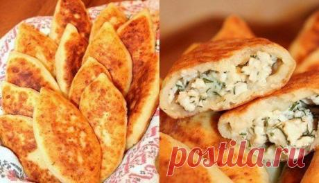 Жареные пирожки из творожного теста с куриным фаршем, сыром и зеленью / Райская пища